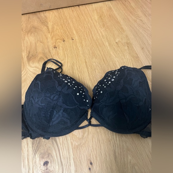 Victoria's Secret Other - Victorias Secret Very Sexy Black Lace Rhinestone Bra Padded Push Up Vintage 34C